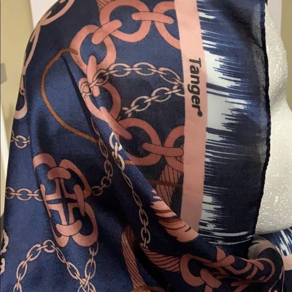 Tanger scarf